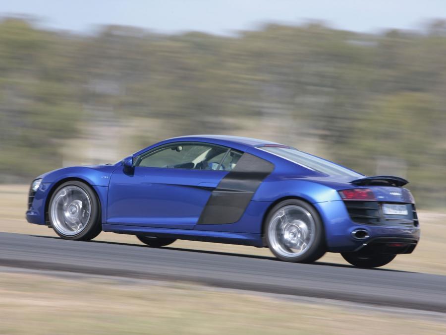  Audi R8 V10 2009 года  (AU) (фото 11 из 14)